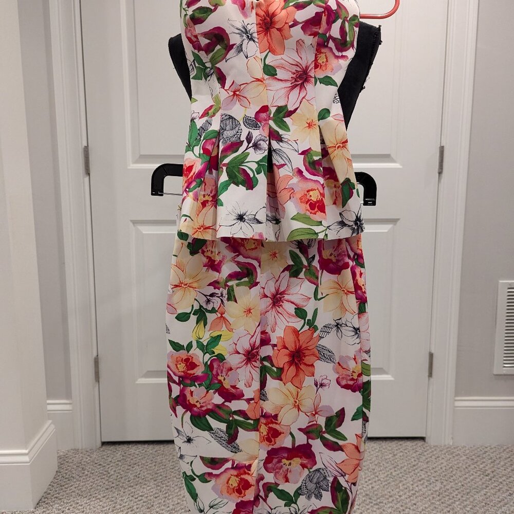 Gorgeous Floral Corset XXS and Pencil skirt XS set from GUESS